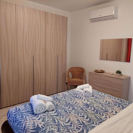 Apartamento La Conchiglia Porto SantʼElpidio Exterior foto