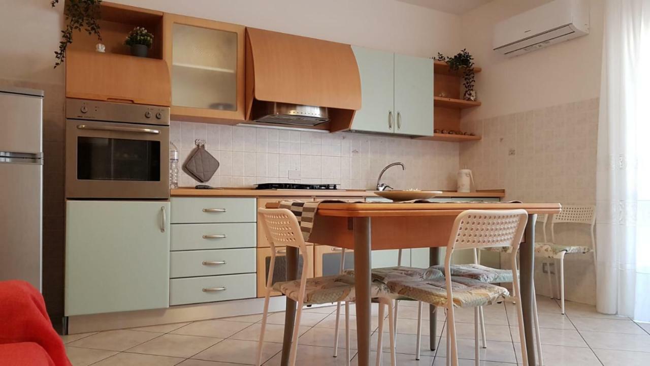 Apartamento La Conchiglia Porto SantʼElpidio Exterior foto