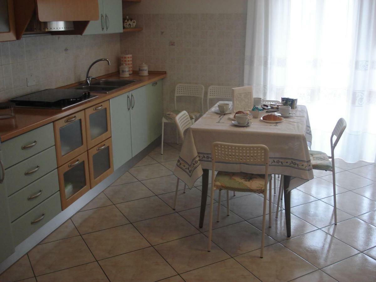 Apartamento La Conchiglia Porto SantʼElpidio Exterior foto